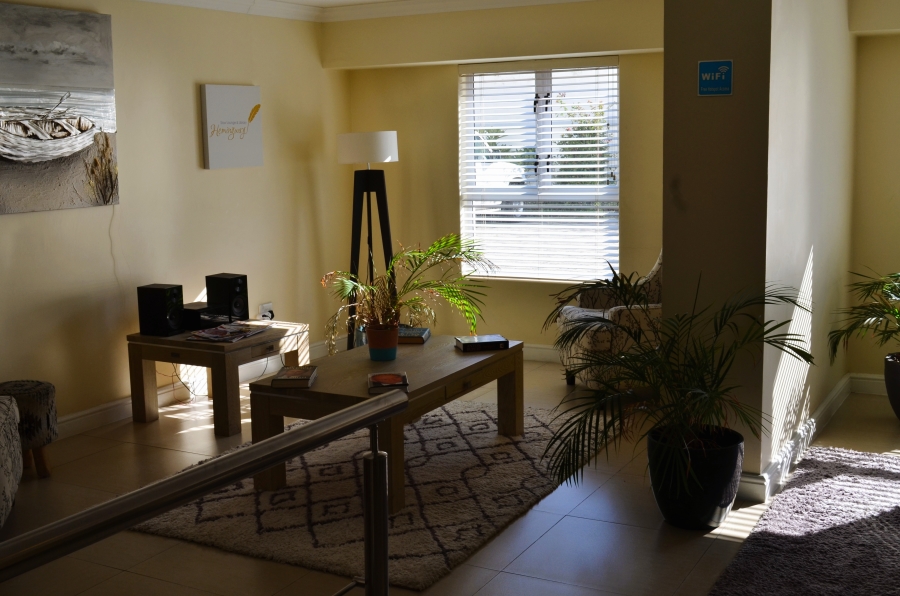 To Let 1 Bedroom Property for Rent in Strand North Western Cape